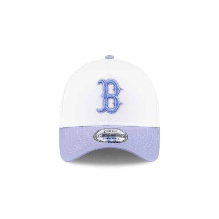 https://cdn.shopify.com/s/files/1/0601/2554/4675/files/70845377_9FORTYAF_SPRING24_BOSREDCO_WHT_F.jpg?v=1713980369