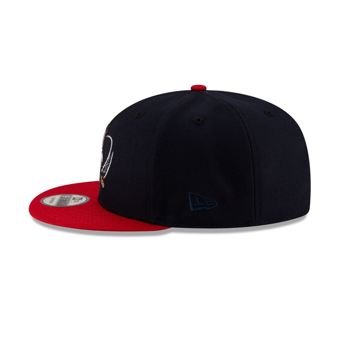 https://cdn.shopify.com/s/files/1/0601/2554/4675/files/70929794_9FIFTY_MLBMASCOT_25_ATLBRA_NAV_LSIDE.jpg?v=1741802265