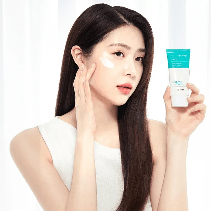 [SCINIC] Enjoy Super Mild Sun Essence SPF 50+ PA++++ 50ml - Ballagrio