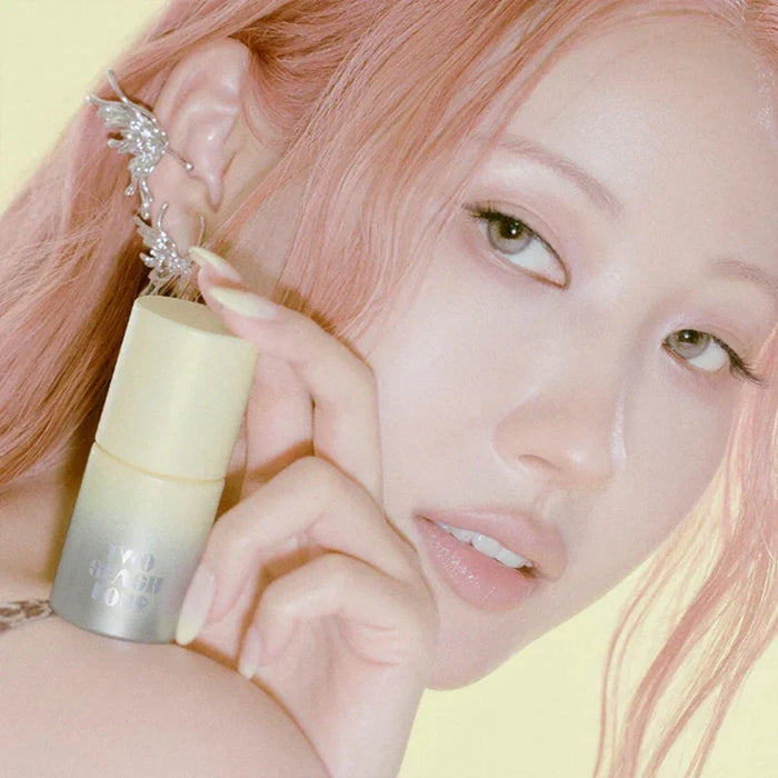 [TWO SLASH FOUR] Flash Spot Concealer 13.5g