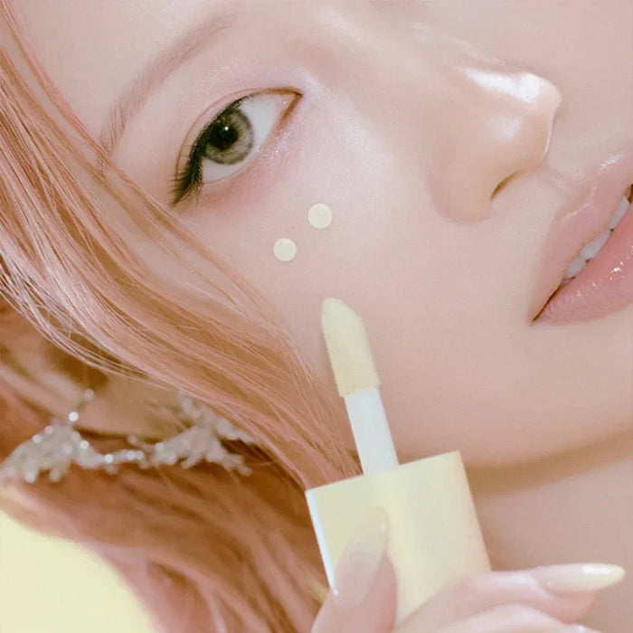 [TWO SLASH FOUR] Flash Spot Concealer 13.5g