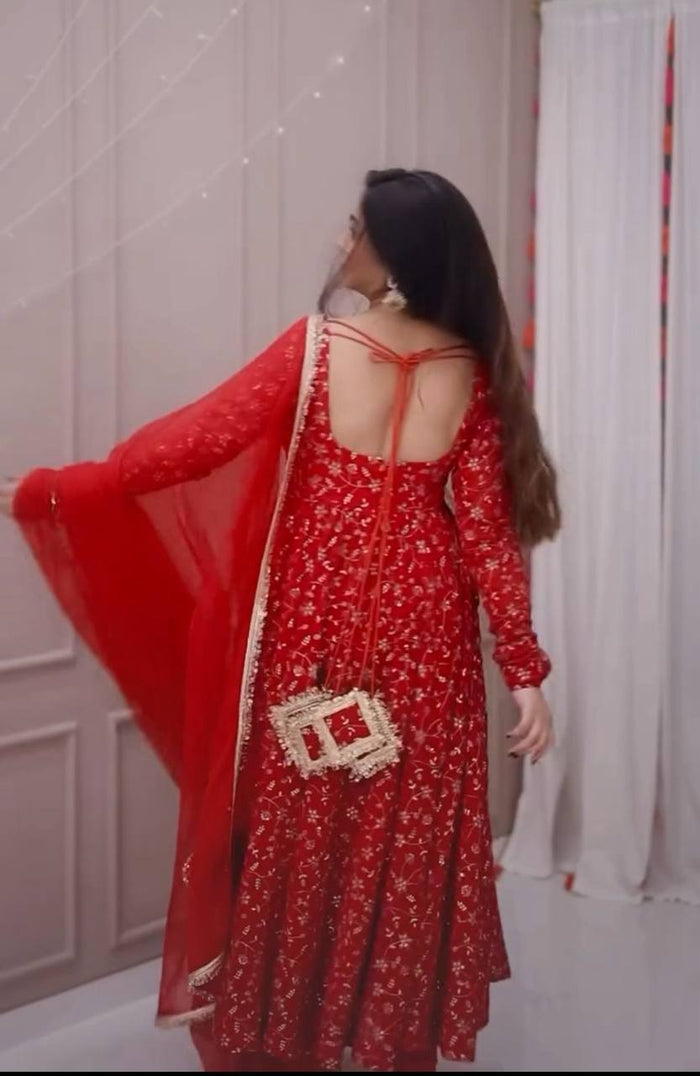 Vibrant Red Attire for Festive Occasions