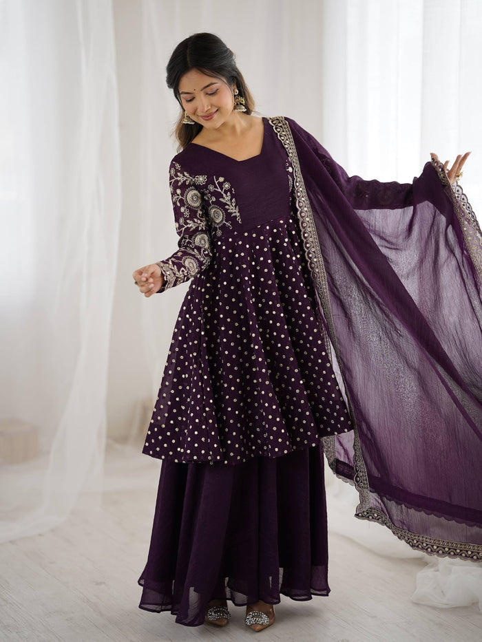 Vibrant Traditional Outfits for Modern Women