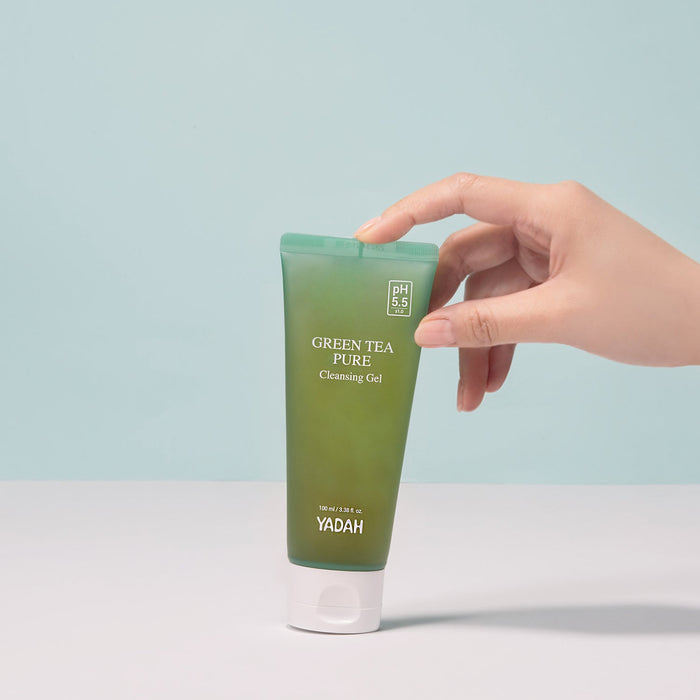 Yadah Green Tea Pure Cleansing Gel 100ml | GlamTouch UK